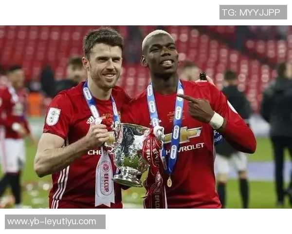 杰拉德称赞罗伊基恩被低估认为他在多个方面展现强大实力