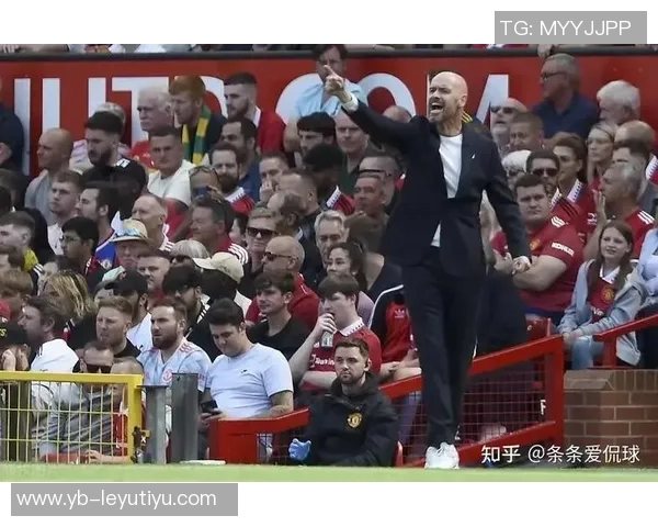 费迪南德建议曼联引入疯子主帅孔蒂或德泽尔比重振球队士气 费迪南德建议曼联引入疯子主帅孔蒂或德泽尔比重振球队士气